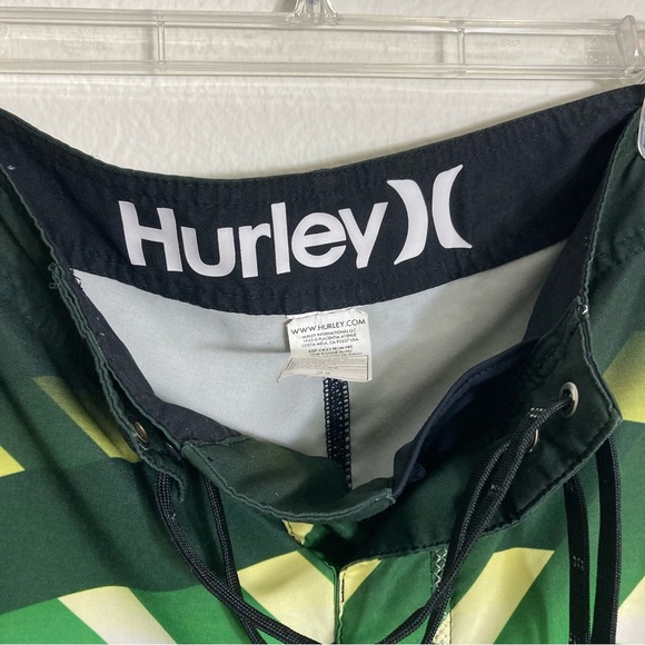 Hurley Swim Board Shorts - Multicolored - Size 32 - Picture 4 of 6